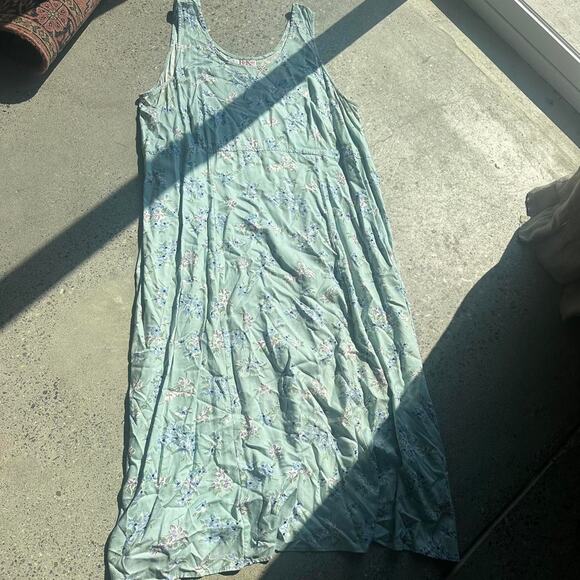 R&K Women's XL Dress Blue Rayon Floral Full Length Maxi Dress - Picture 4 of 5